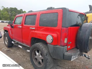 2006 Hummer H3 with VIN 5GTDN136X68203618, listed as a IAAI auction lot 41796229 with 242,717 mi miles. Bid and sale history available at carsss.com. Image 3.