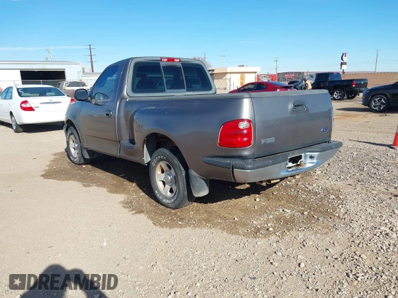 2002 Ford F-150 XL z VIN 1FTRF07272KB83272, wystawiony jako IAAI lot #41266432 z przebiegiem Nie podano mil oraz . Historia ofert i sprzedaży dostępna na DreamBid. Obrazek 3.