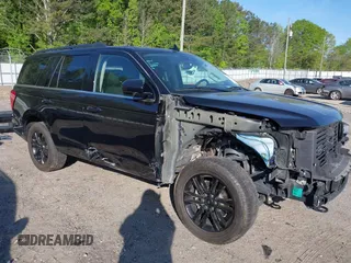 2022 Ford Expedition XLT z VIN 1FMJU1JT7NEA28536, wystawiony jako IAAI lot #42062746 z przebiegiem 47 888 mil mil oraz . Historia ofert i sprzedaży dostępna na DreamBid. Obrazek 1.
