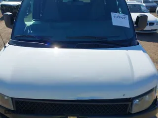 2019 Chevrolet Express Passenger LS with VIN 1GAZGNFP5K1278693, listed as a IAAI auction lot 41299257 with 134,845 mi miles. Bid and sale history available at carsss.com. Image 10.