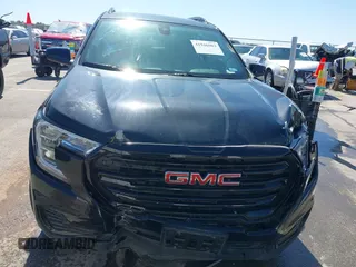 2022 GMC Terrain SLE with VIN 3GKALMEV2NL314044, listed as a IAAI auction lot 41946903 with 25,801 mi miles. Bid and sale history available at carsss.com. Image 12.