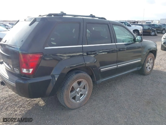 2005 Jeep Grand Cherokee Limited with VIN 1J4HR58235C527509, listed as a IAAI auction lot 41786018 with NaN miles. Bid and sale history available at carsss.com. Image 4.