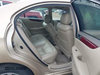 2004 Lexus ES 330 with VIN JTHBA30G745013033, listed as a IAAI auction lot 42124316 with 123,780 mi miles. Bid and sale history available at carsss.com. Image 8.