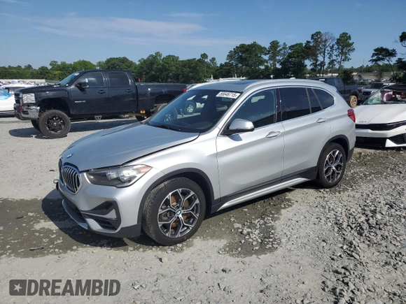 2020 BMW X1 xDrive28i z VIN WBXJG9C04L3L89568, wystawiony jako Copart lot #56646715 z przebiegiem 133 790 mil mil oraz Szkoda całkowita • Salvage title. Historia ofert i sprzedaży dostępna na DreamBid. Obrazek 1.