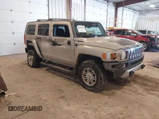 2008 Hummer H3 SUV with VIN 5GTEN13E488177368, listed as a IAAI auction lot 41424036 with 89,278 mi miles. Bid and sale history available at carsss.com. Image 1.