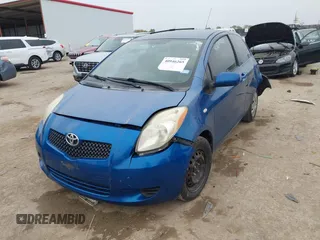 2008 Toyota Yaris with VIN JTDJT923985204821, listed as a IAAI auction lot 40946265 with 136,507 mi miles. Bid and sale history available at carsss.com. Image 17.