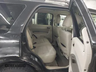 2011 Ford Escape XLT с VIN 1FMCU9DG9BKB14059, выставлен на аукционе IAAI как лот 42175947 с пробегом 113 901 миль миль и . История ставок и продаж доступна на DreamBid. Изображение 8.