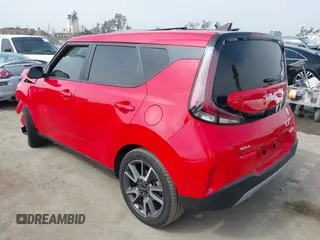 2024 Kia Soul EX with VIN KNDJ33AU3R7219988, listed as a IAAI auction lot 41979436 with 7,514 mi miles. Bid and sale history available at carsss.com. Image 3.