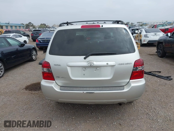2005 Toyota Highlander z VIN JTEEP21A050123515, wystawiony jako IAAI lot #42262337 z przebiegiem 215 443 mil mil oraz . Historia ofert i sprzedaży dostępna na DreamBid. Obrazek 17.