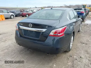 2015 Nissan Altima S with VIN 1N4AL3AP0FN382119, listed as a IAAI auction lot 41997736 with 243,034 mi miles and . Bid and sale history available at DreamBid. Image 4.