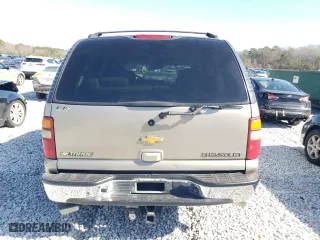 2003 Chevrolet Tahoe LT with VIN 1GNEC13Z73R131088, listed as a Copart auction lot 42475545 with 308,576 mi miles and Non Repairable. Bid and sale history available at carsss.com. Image 6.