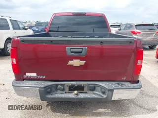 2009 Chevrolet Silverado 1500 LT with VIN 3GCEC23C89G108938, listed as a IAAI auction lot 42052075 with 189,957 mi miles. Bid and sale history available at carsss.com. Image 16.