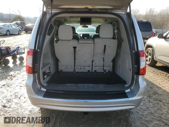 2012 Chrysler Town & Country Touring with VIN 2C4RC1BG8CR186265, listed as a Copart auction lot 46368575 with 194,259 mi miles and Salvage Title. Bid and sale history available at DreamBid. Image 6.