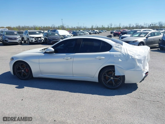 2017 Alfa Romeo Giulia Ti with VIN ZARFAECN0H7560749, listed as a IAAI auction lot 41674283 with 109,678 mi miles. Bid and sale history available at carsss.com. Image 14.