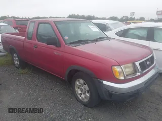 1998 Nissan Frontier XE z VIN 1N6DD26S8WC359692, wystawiony jako IAAI lot #40361654 z przebiegiem Nie podano mil oraz . Historia ofert i sprzedaży dostępna na DreamBid. Obrazek 1.