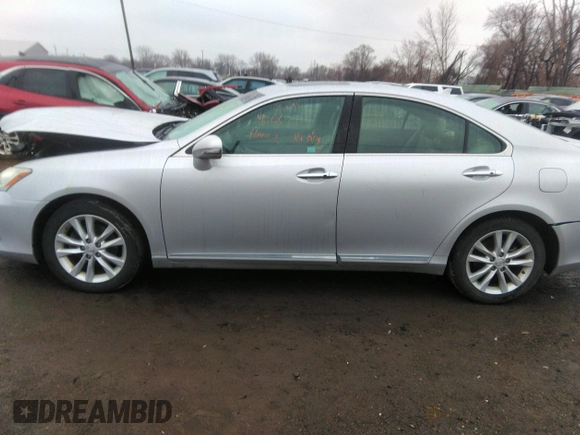 2011 Lexus ES with VIN JTHBK1EG7B2435831, listed as a IAAI auction lot 42007290 with Not Provided miles. Bid and sale history available at carsss.com. Image 13.