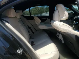 2023 Mercedes-Benz C 300 z VIN W1KAF4GB8PR129195, wystawiony jako Copart lot #53618725 z przebiegiem Nie podano mil oraz Szkoda całkowita • Salvage title. Historia ofert i sprzedaży dostępna na DreamBid. Obrazek 10.