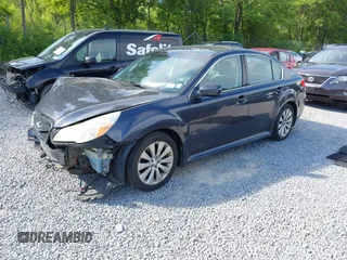 2011 Subaru Legacy Limited Power Moon z VIN 4S3BMBK67B3237225, wystawiony jako IAAI lot #42579944 z przebiegiem 104 186 mil mil oraz . Historia ofert i sprzedaży dostępna na DreamBid. Obrazek 2.