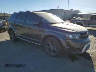2015 Dodge Journey Crossroad z VIN 3C4PDCGG1FT592379, wystawiony jako Copart lot #50569815 z przebiegiem 108 382 mil mil oraz Szkoda całkowita • Salvage title. Historia ofert i sprzedaży dostępna na DreamBid. Obrazek 4.