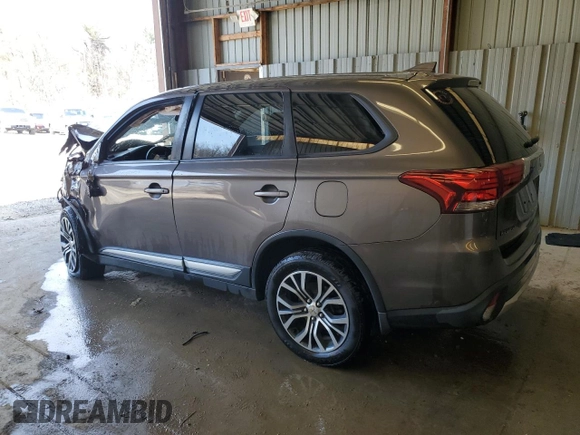2017 Mitsubishi Outlander ES с VIN JA4AZ2A31HZ056237, выставлен на аукционе Copart как лот 53726465 с пробегом Не указан миль и Списание • Salvage title. История ставок и продаж доступна на DreamBid. Изображение 2.