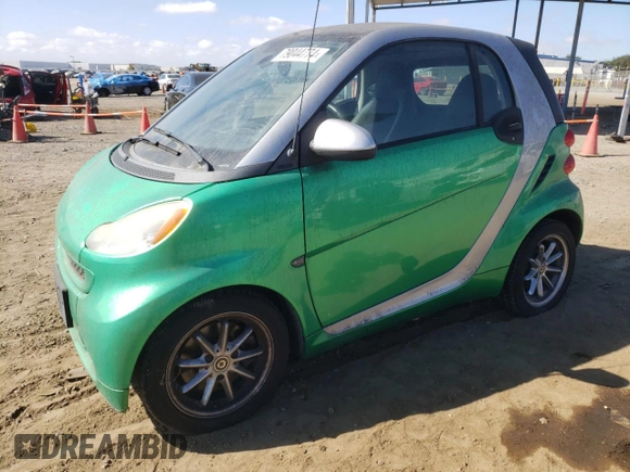2008 Smart fortwo Pure z VIN WMEEJ31X18K113151, wystawiony jako Copart lot #79044774 z przebiegiem 56 530 mil mil oraz Czysty tytuł • Clean title. Historia ofert i sprzedaży dostępna na DreamBid. Obrazek 1.