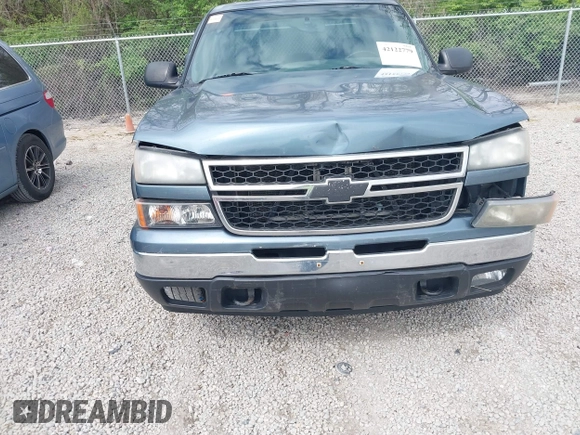 2006 Chevrolet Silverado 1500 LT1 with VIN 2GCEC13T761125079, listed as a IAAI auction lot 42122779 with 237,534 mi miles and . Bid and sale history available at DreamBid. Image 6.