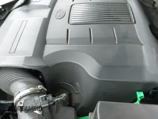 2010 Land Rover Range Rover Sport HSE with VIN SALSF2D48AA232852, listed as a IAAI auction lot 42824851 with 177,375 mi miles and . Bid and sale history available at DreamBid. Image 19.