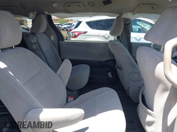 2015 Toyota Sienna LE AAS с VIN 5TDKK3DC4FS576186, выставлен на аукционе IAAI как лот 42372839 с пробегом 101 593 миль миль и . История ставок и продаж доступна на DreamBid. Изображение 8.