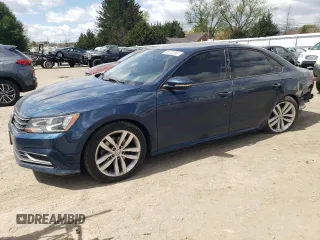 2019 Volkswagen Passat Wolfsburg Edition z VIN 1VWLA7A34KC012047, wystawiony jako Copart lot #53572365 z przebiegiem 84 103 mil mil oraz Szkoda całkowita • Salvage title. Historia ofert i sprzedaży dostępna na DreamBid. Obrazek 1.