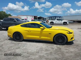 2015 Ford Mustang GT z VIN 1FA6P8CF4F5362399, wystawiony jako IAAI lot #42414261 z przebiegiem 45 823 mil mil oraz . Historia ofert i sprzedaży dostępna na DreamBid. Obrazek 13.