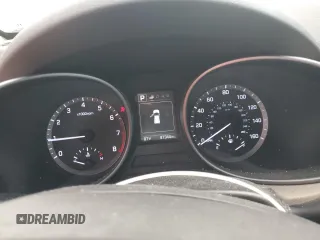 2018 Hyundai Santa Fe 2.4L z VIN 5XYZU3LB2JG537457, wystawiony jako Copart lot #56800005 z przebiegiem 97 344 mil mil oraz Szkoda całkowita • Salvage title. Historia ofert i sprzedaży dostępna na DreamBid. Obrazek 9.