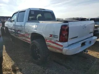 2005 Chevrolet Silverado 1500 Z71 with VIN 2GCEK13T751400449, listed as a Copart auction lot 50268885 with 209,828 mi miles and Salvage Title. Bid and sale history available at carsss.com. Image 2.