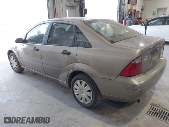 2005 Ford Focus S with VIN 1FAFP34N65W225613, listed as a IAAI auction lot 41793413 with 155,849 mi miles and . Bid and sale history available at carsss.com. Image 3.