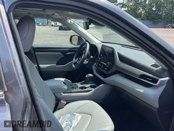 2023 Toyota Highlander L with VIN 5TDKDRAH4PS049134, listed as a Copart auction lot 63428785 with 18,645 mi miles and Salvage title. Bid and sale history available at DreamBid. Image 5.