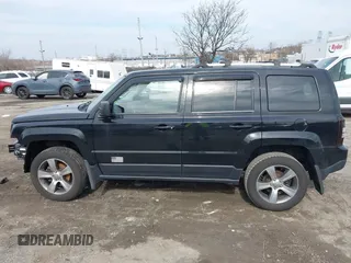 2016 Jeep Patriot High Altitude Edition with VIN 1C4NJRFB7GD789654, listed as a IAAI auction lot 41800088 with 47,739 mi miles. Bid and sale history available at carsss.com. Image 14.