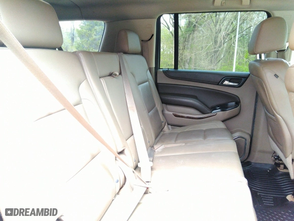 2015 Chevrolet Suburban LT with VIN 1GNSCJKC6FR229260, listed as a IAAI auction lot 41974363 with 251,395 mi miles. Bid and sale history available at carsss.com. Image 8.