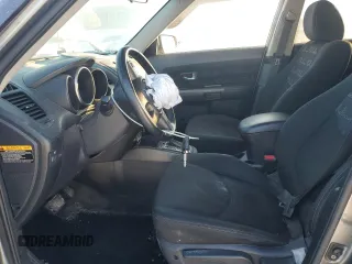 2013 Kia Soul + with VIN KNDJT2A68D7485849, listed as a Copart auction lot 88450405 with 0 mi miles and Salvage Title. Bid and sale history available at carsss.com. Image 7.