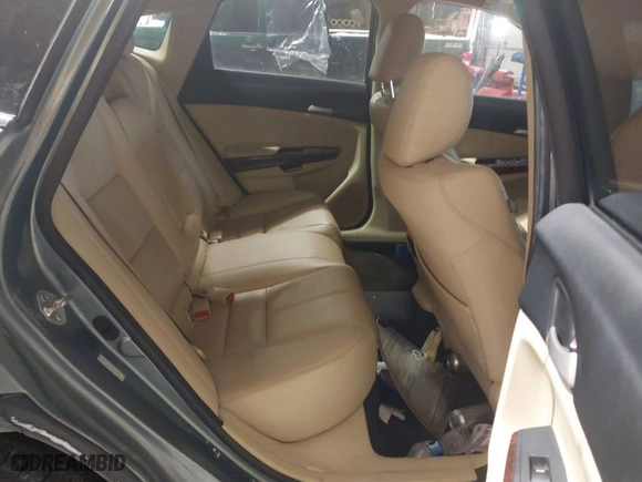 2010 Honda Accord Crosstour EX-L with VIN 5J6TF2H52AL015889, listed as a IAAI auction lot 41592337 with 203,357 mi miles. Bid and sale history available at carsss.com. Image 8.