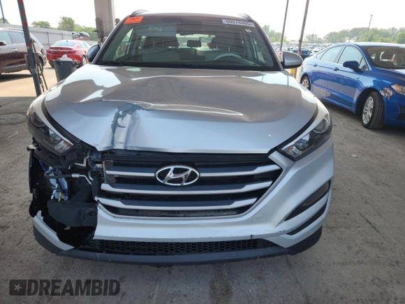 2018 Hyundai Tucson SEL Plus z VIN KM8J33A41JU609179, wystawiony jako Copart lot #60076465 z przebiegiem 70 393 mil mil oraz Czysty tytuł • Clean title. Historia ofert i sprzedaży dostępna na DreamBid. Obrazek 5.