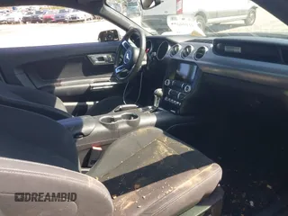 2019 Ford Mustang EcoBoost с VIN 1FA6P8TH5K5185938, выставлен на аукционе IAAI как лот 41999077 с пробегом 99 254 миль миль и . История ставок и продаж доступна на DreamBid. Изображение 5.