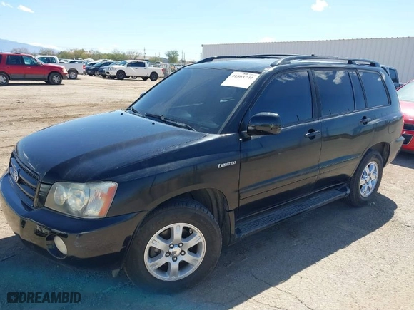 2002 Toyota Highlander with VIN JTEGF21A620041053, listed as a IAAI auction lot 41803741 with 203,072 mi miles. Bid and sale history available at carsss.com. Image 2.