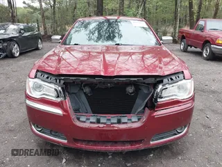 2014 Chrysler 300 C z VIN 2C3CCAET9EH157059, wystawiony jako IAAI lot #41979473 z przebiegiem 111 099 mil mil oraz . Historia ofert i sprzedaży dostępna na DreamBid. Obrazek 13.