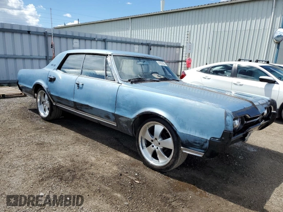 1967 Oldsmobile Cutlass with VIN 3383971100454, listed as a Copart auction lot 61022954 with 83,594 mi miles and Clean Title. Bid and sale history available at DreamBid. Image 4.