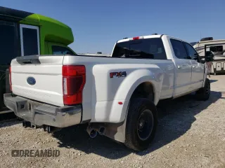 2020 Ford F-350 XL with VIN 1FT8W3DT9LEE05711, listed as a Copart auction lot 74228594 with 145,332 mi miles and Clean title. Bid and sale history available at DreamBid. Image 3.