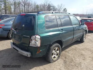 2001 Toyota Highlander with VIN JTEGF21A210024068, listed as a IAAI auction lot 41821786 with 317,494 mi miles. Bid and sale history available at carsss.com. Image 4.