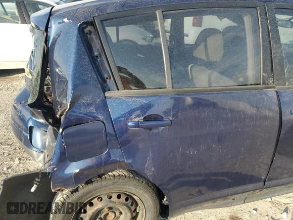 2007 Nissan Versa SL z VIN 3N1BC13E87L368908, wystawiony jako Copart lot #83246334 z przebiegiem Nie podano mil oraz Nie do naprawy • Non repairable. Historia ofert i sprzedaży dostępna na DreamBid. Obrazek 10.