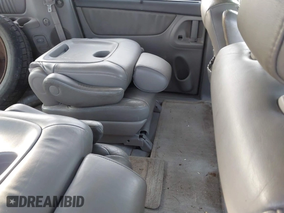 2005 Toyota Sienna XLE with VIN 5TDZA22C85S357440, listed as a IAAI auction lot 41227446 with 225,542 mi miles and . Bid and sale history available at DreamBid. Image 8.