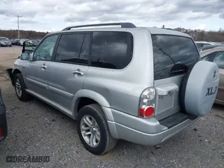 2004 Suzuki XL-7 LX with VIN JS3TX92V944101432, listed as a IAAI auction lot 41921181 with 97,289 mi miles. Bid and sale history available at carsss.com. Image 3.