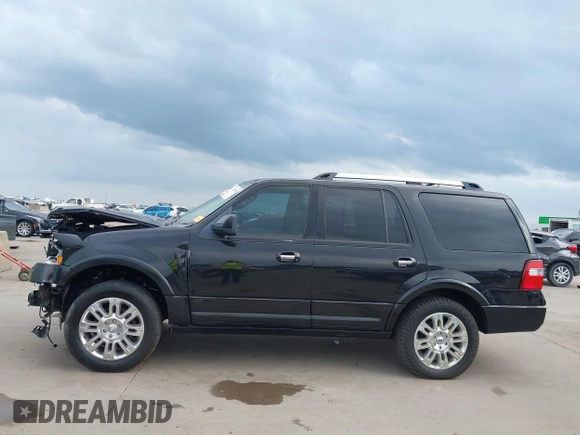 2012 Ford Expedition Limited z VIN 1FMJU1K52CEF45269, wystawiony jako IAAI lot #42299056 z przebiegiem 146 464 mil mil oraz . Historia ofert i sprzedaży dostępna na DreamBid. Obrazek 14.