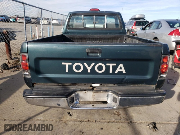 1994 Toyota Pickup DLX z VIN 4TARN81P4RZ254673, wystawiony jako Copart lot #41384465 z przebiegiem 181 534 mil mil oraz Szkoda całkowita • Salvage title. Historia ofert i sprzedaży dostępna na DreamBid. Obrazek 6.